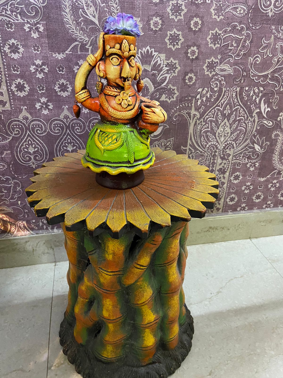 Tribal art sculpture